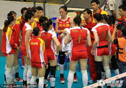 組圖:中國女排0-3遭巴西橫掃 澳門站獲亞軍