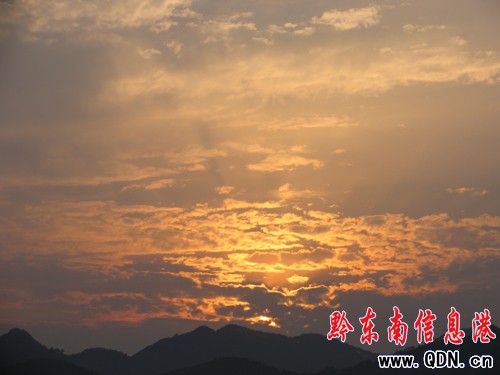 ��Ȼ����ɽ�f��������ԭʼɭ�־��^(q��)���M�D��