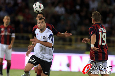 組圖:巖石血染賽場 獵豹無奈平局眼神已空洞