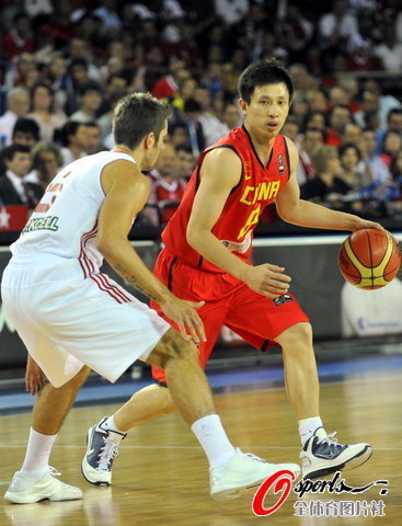 組圖:男籃47分慘敗東道主 創1連串恥辱紀錄