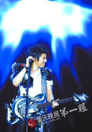 �������ݳ�����վ���桰�����g��(�D)