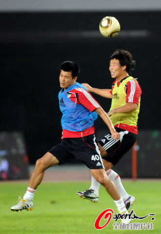 組圖:男足踩場氣氛輕松 高洪波劍指巴拉圭