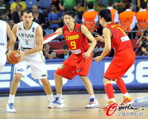 組圖:劉煒21分阿聯(lián)兩雙 中國67-78負(fù)立陶宛