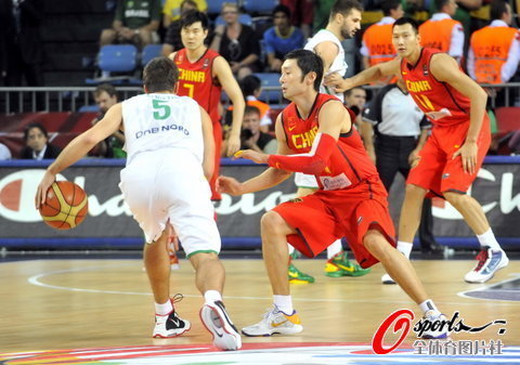 組圖:劉煒21分阿聯(lián)兩雙 中國67-78負(fù)立陶宛
