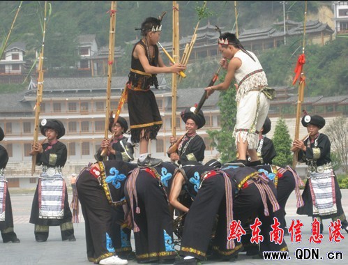 雷山南猛《搓敢嬉對》將參加省七屆民運會(圖)