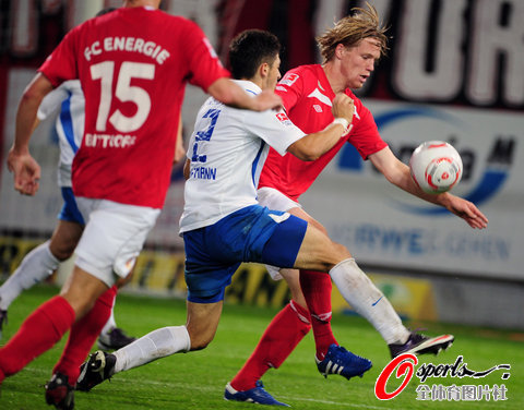 �M�D�����ز�˹�^�ش󷴓� 2-5���׷��5-5ƽ