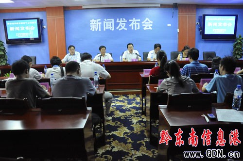 州政務(wù)服務(wù)中心試運(yùn)行 市民不再