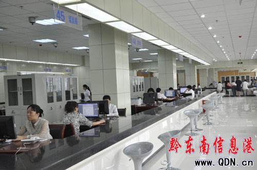 州政務(wù)服務(wù)中心試運(yùn)行 市民不再