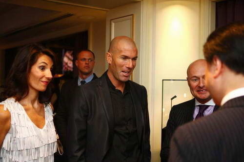 組圖:齊達內造訪上海灘 周迅陪同陶喆獻唱