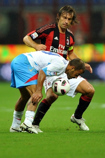 組圖:小羅撲倒因扎吉 皮波被壓身下也很享受