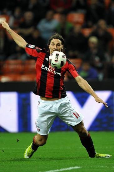 組圖:小羅撲倒因扎吉 皮波被壓身下也很享受