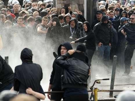 �M�D���h���±��������� 6�����܂�50�˱���