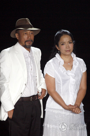 �������_Ļ���󵤻���Ů�����𲡺��׏ͳ�(�D)