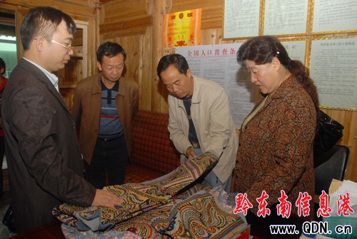 黔東南州人大副主任莫章海在丹寨調(diào)研(圖)