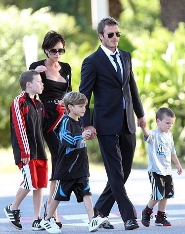 ��Ů��Сؐ��ͥ ���ã��º����ܵ����S(�D)