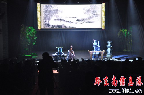 鎮遠劇場開演 首演大型歌舞史詩《古韻鎮遠》