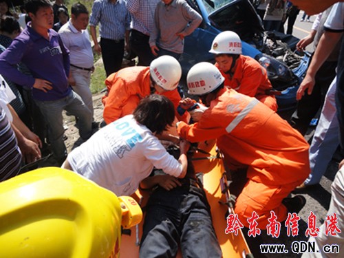 ��܇��ײһ�˱��� ʩ�������ɹ���Ԯ���D��