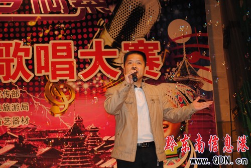 黎平35名男女青年盡情唱響苗鄉侗寨(圖)