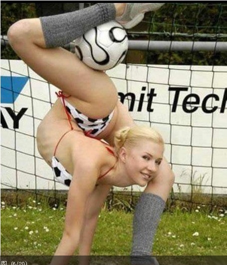 組圖:藝術體操女孩成“世界最柔軟女人”