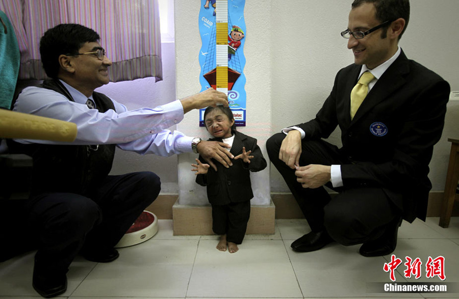 尼泊爾袖珍男子終獲“世界矮人”稱號