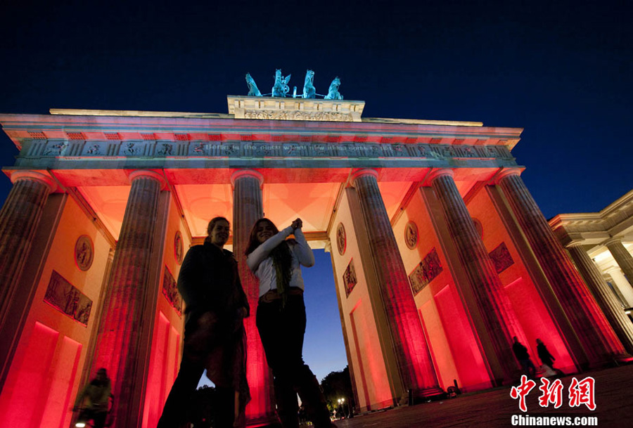 柏林迎傳統(tǒng)“燈節(jié)”璀璨夜景色彩繽紛