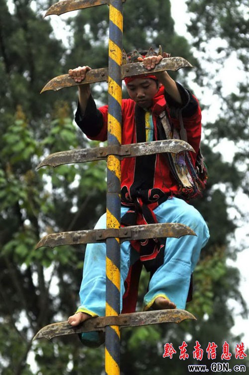 �Ŀ�Y���˼�݃������򣨈D��