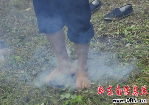 �Ŀ�Y���˼�݃������򣨈D��