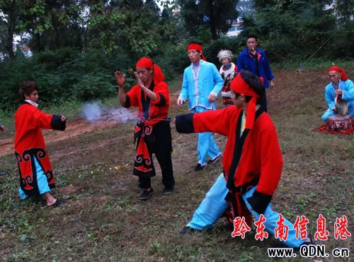 �Ŀ�Y���˼�݃������򣨈D��