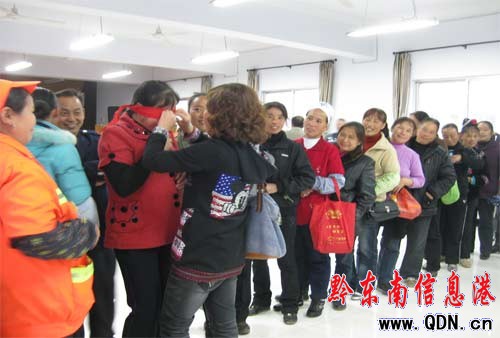 凱里市環衛工人歡喜共慶第十三屆環衛工人日(圖)