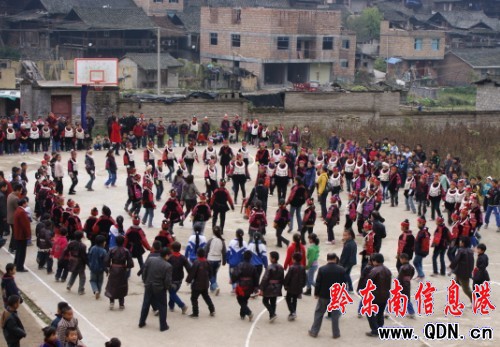 劍河開展民族文化進校園活動(圖)