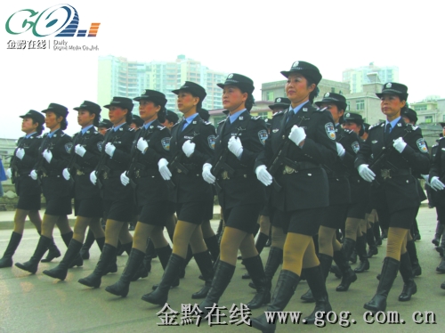 我州監獄警察到都勻開展崗位練兵匯報閱警活動