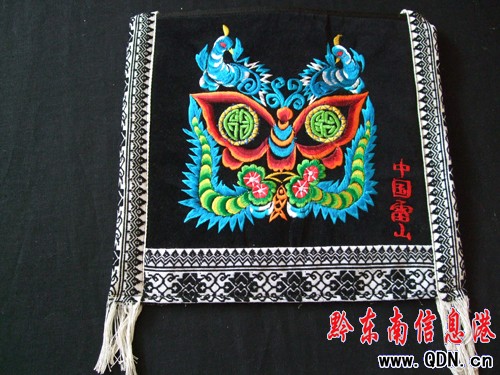 “阿妮繡業(yè)”帶動苗鄉(xiāng)兒女奔富路