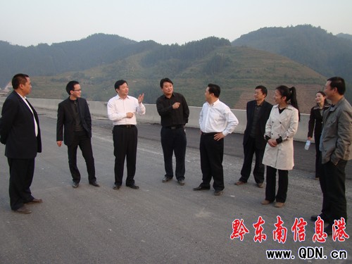 耿生茂到榕江督查指導工作(組圖)