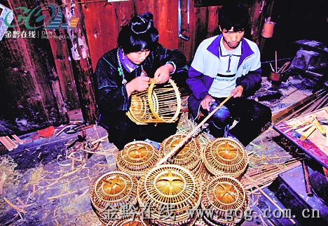 ��կ�h�����塰Ω�Ҫ��С����Ј�Ч�����D��