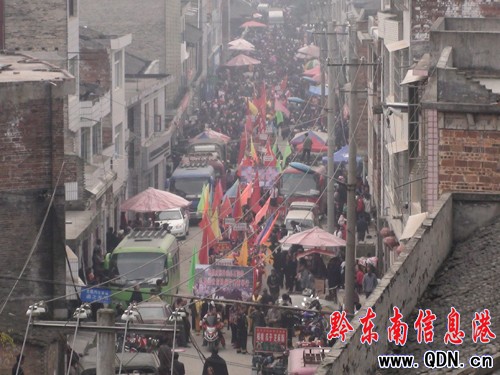 ��������ɽ�����Ļ����_Ļ ��ţ��