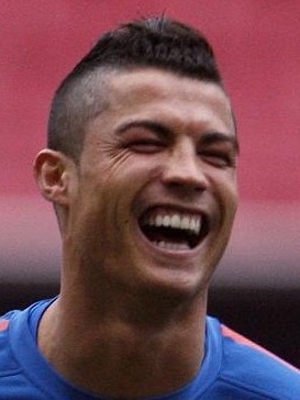 C羅新發型亮相面貌大變 仿小貝莫西干倍精神