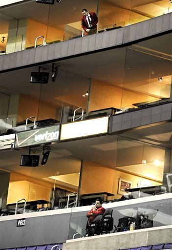 湖人隊(duì)主場發(fā)生意外 亞裔幼童包廂跌落喪生