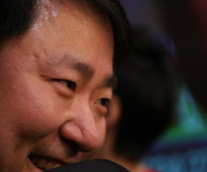 博納影業登陸納斯達克創紀錄 于冬熱淚盈眶(圖)