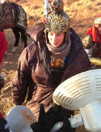 ����֥�s�ġ����TŮ���� ���b���t�y�����R�ع�