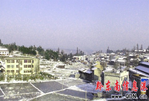 �y�y��կ���������l(xi��ng)���\���hƽ���(zh��n)ѩ��پ�(�D)