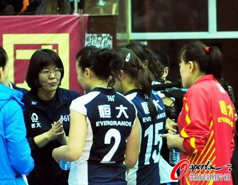 女排聯(lián)賽-升班馬對決恒大3-1山東 郎家軍贏兩連勝