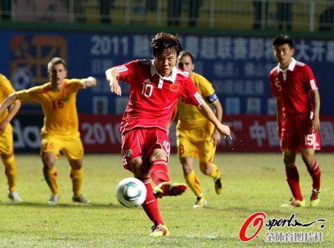 國足1-0補時點球絕殺馬其頓 逢歐洲隊五連勝