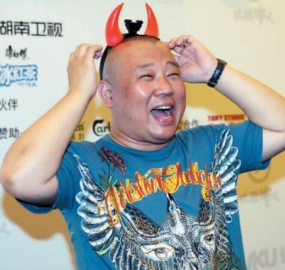 郭德綱新節(jié)目調(diào)解百人辯論 變身勸架和事佬(圖)