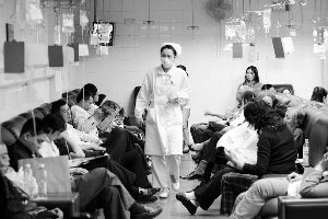 �^����ˎΣ�����˽��� ȥ���˾�����ݔҺ��8ƿ