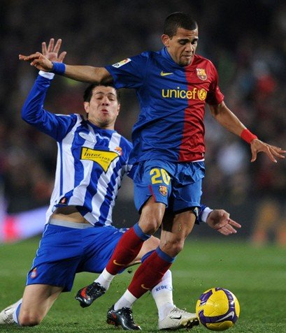 切爾西3000萬(wàn)購(gòu)巴薩魔翼 為騰位置鐵閘送米蘭