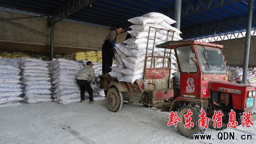 凱里車務段春耕化肥運輸忙(圖)