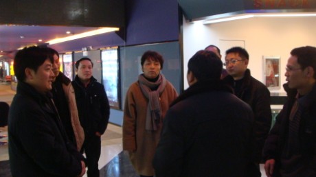 ���Դ������L(zh��ng)��(du��)�P��ǅ^(q��)��Ӱҕ�Ļ��M(j��n)���{(di��o)��