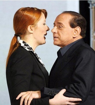 米蘭主席金屋藏14嬌 豪宅搜出大量性玩具(圖)