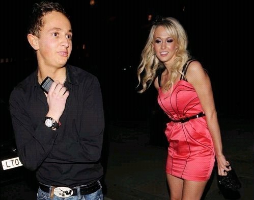 ��������ŭ��ͨ������GŮ�뿿�ҳ���(�D)