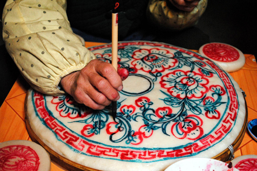 百余年歷史的民族民間彩繪技藝(圖)